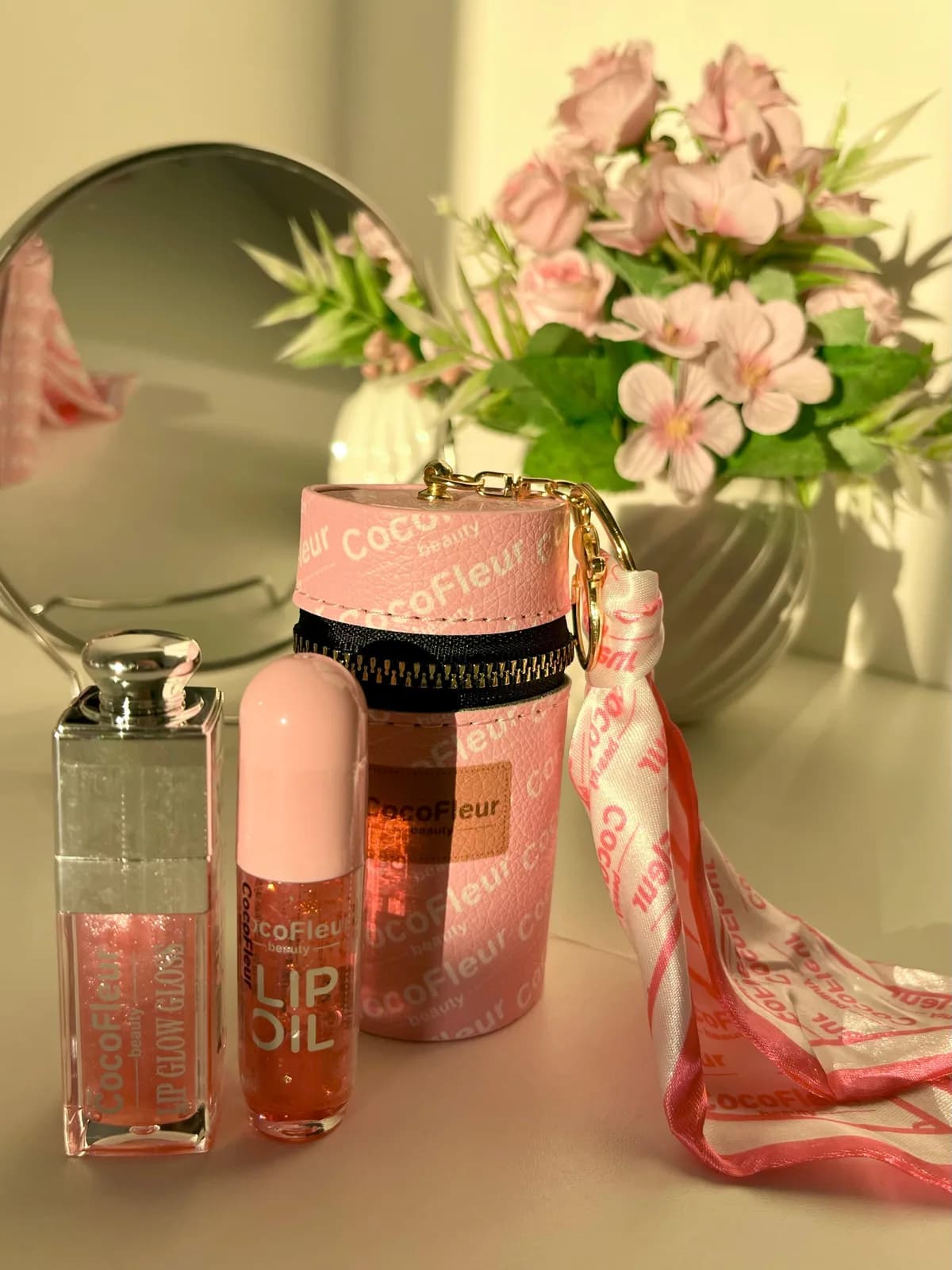 💋 Kit Gloss Duo Cocofleur Beauty + Estojo Porta-Batom